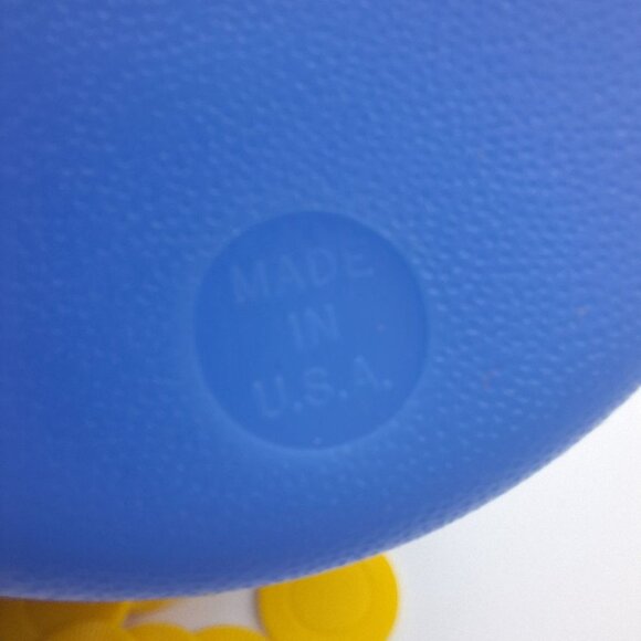 Milton Bradley Yahtzee Shaker Cup 1975 Blue Board Game Replacement Piece Vintage - Picture 5 of 7